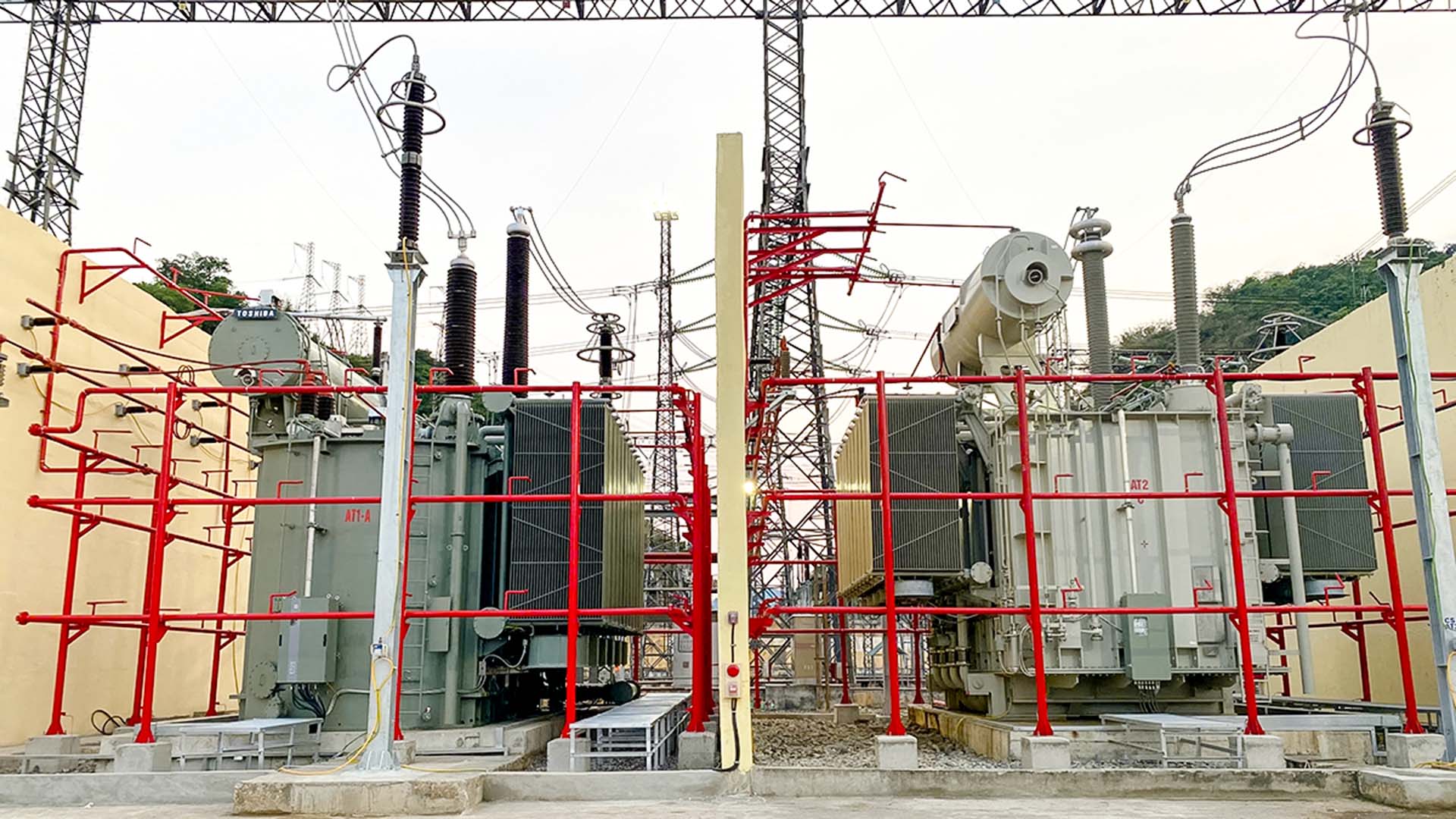 Trạm biến áp 500kV Hòa Bình được nâng công suất lên 1.800MVA, tăng cường đảm bảo điện cho miền Bắc từ mùa nắng nóng năm nay
